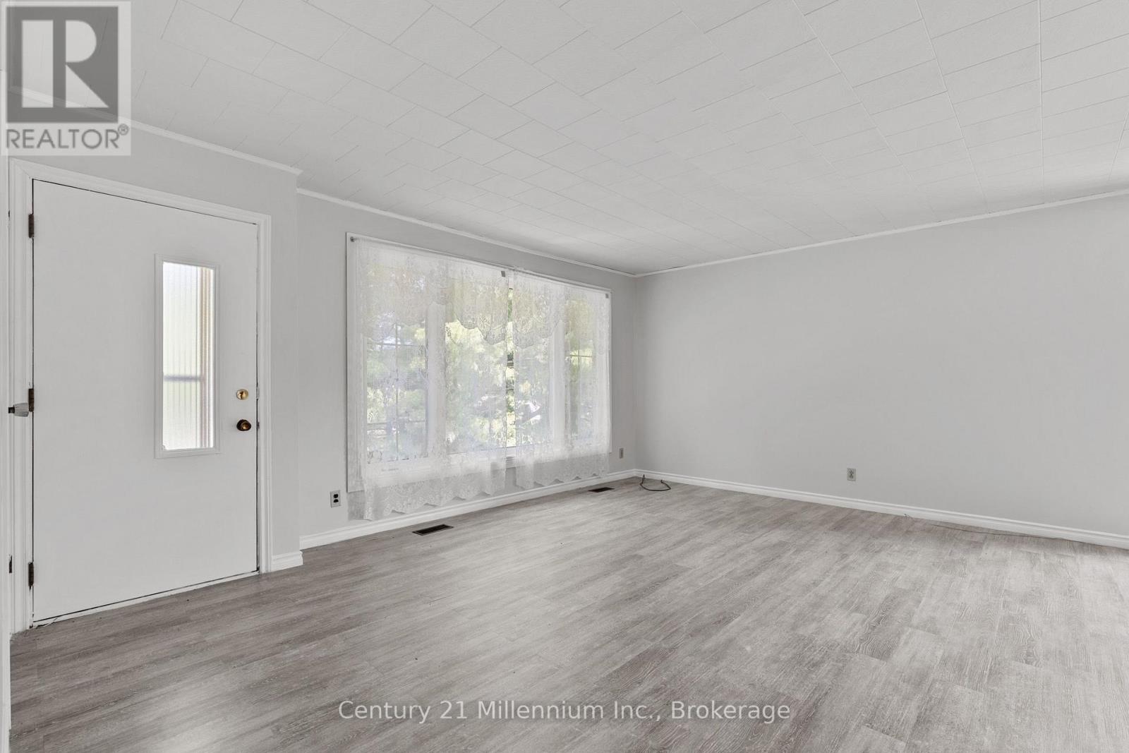 102768 GREY RD 18 ROAD - Image 16
