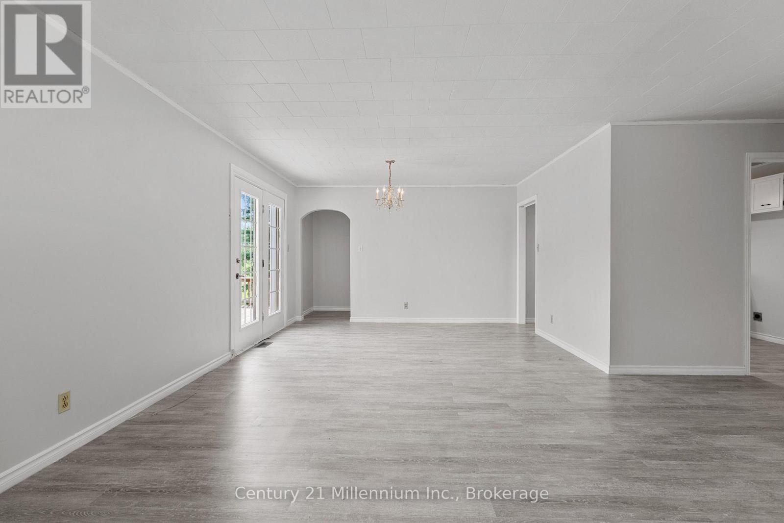 102768 GREY RD 18 ROAD - 17
