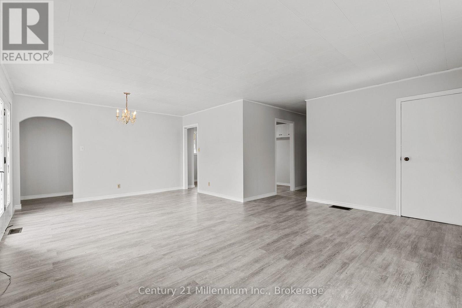 102768 GREY RD 18 ROAD - Image 18