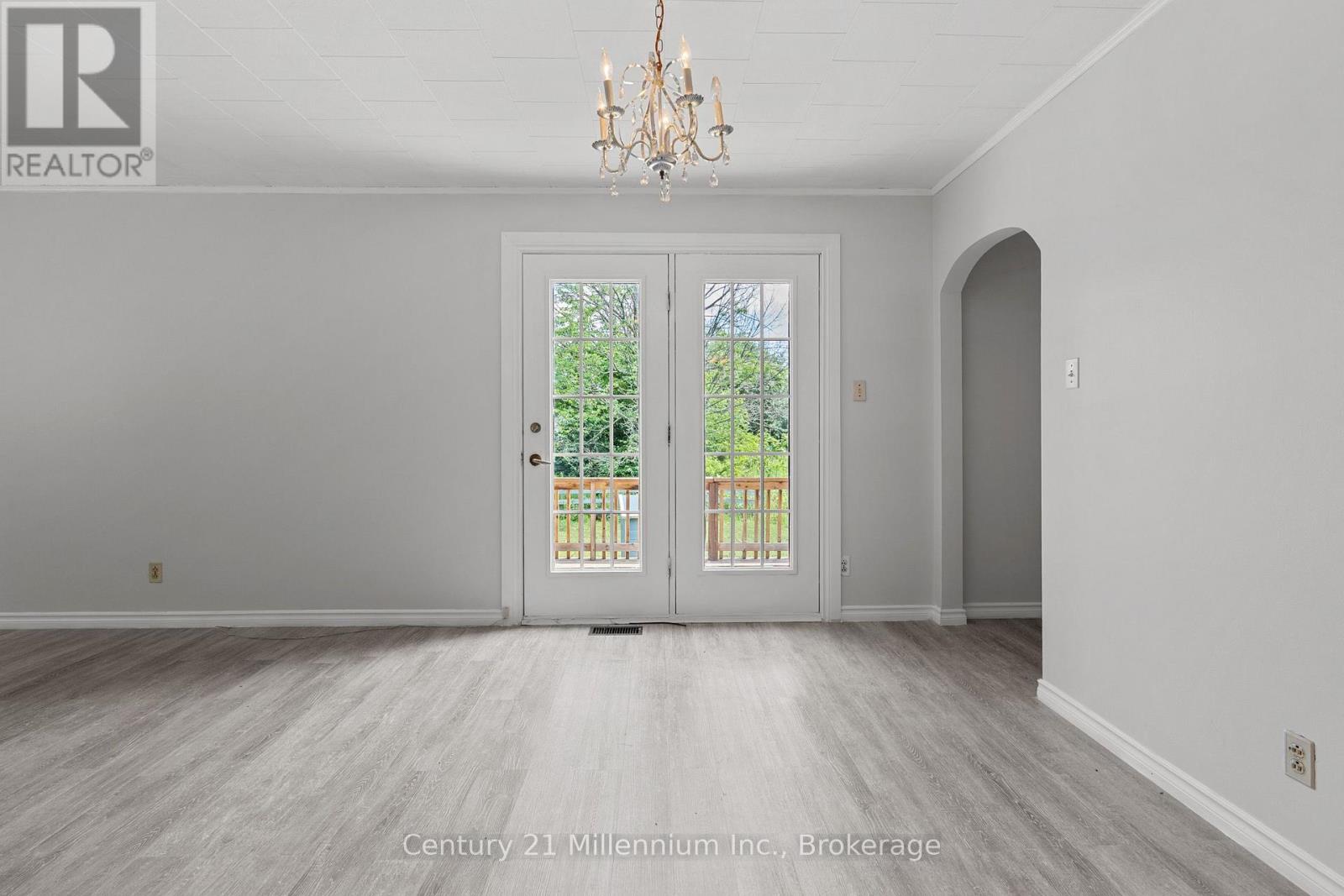 102768 GREY RD 18 ROAD - 19