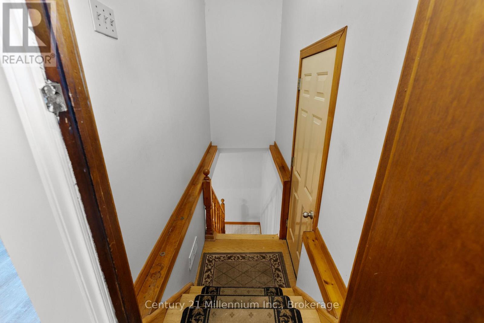 102768 GREY RD 18 ROAD - 29