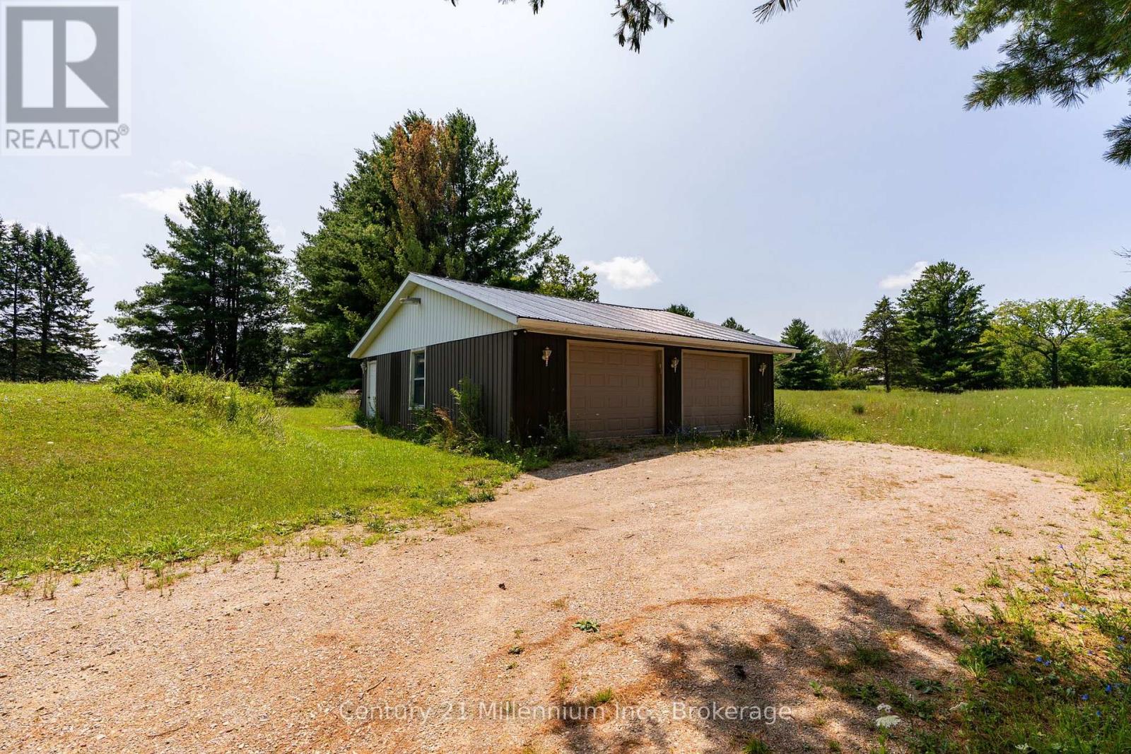 102768 GREY RD 18 ROAD - Image 3