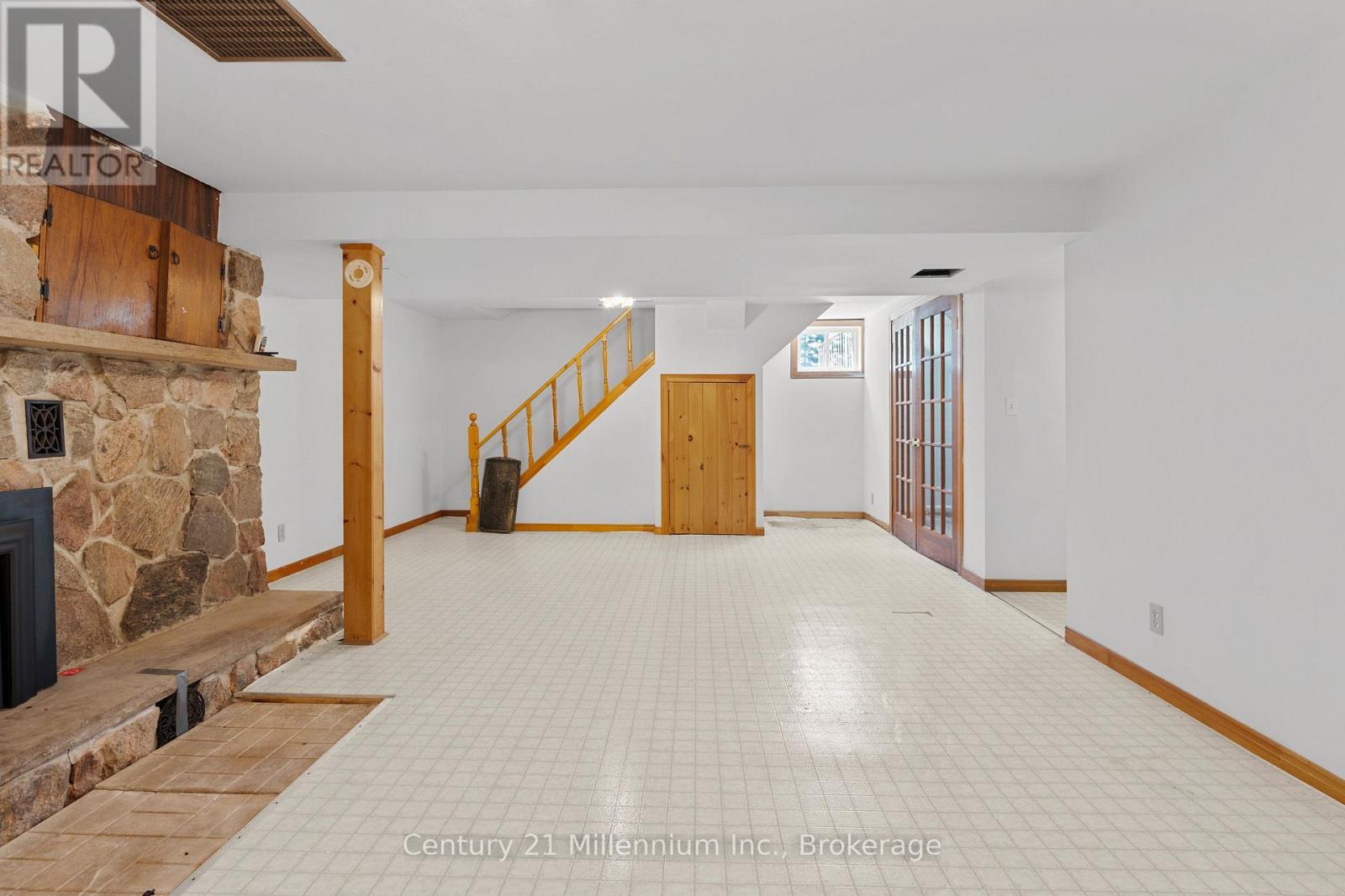 102768 GREY RD 18 ROAD - Image 32
