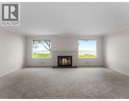 Living room - 11506 Riverside, Windsor, ON N8P1A4 Photo 6