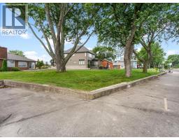 11506 Riverside, Windsor, ON N8P1A4 Photo 26