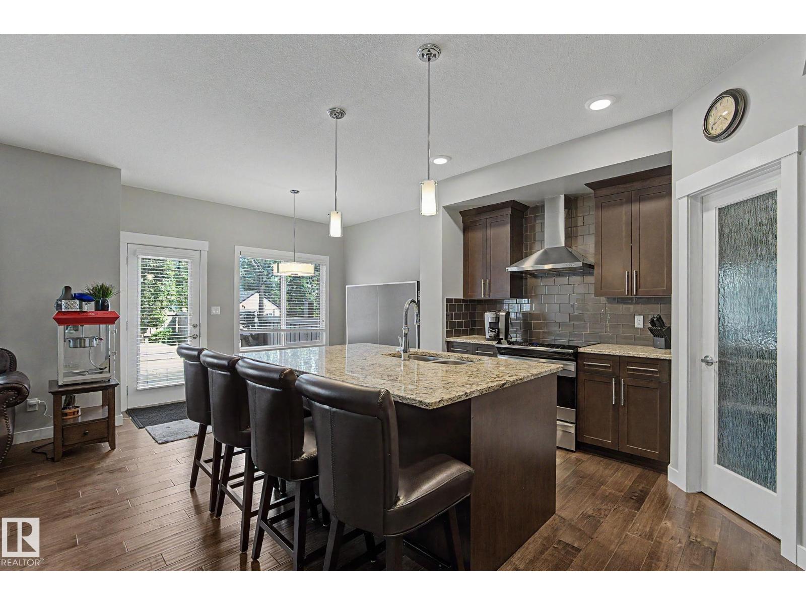 8005 223 ST NW, Rosenthal (Edmonton), Edmonton photo 3
