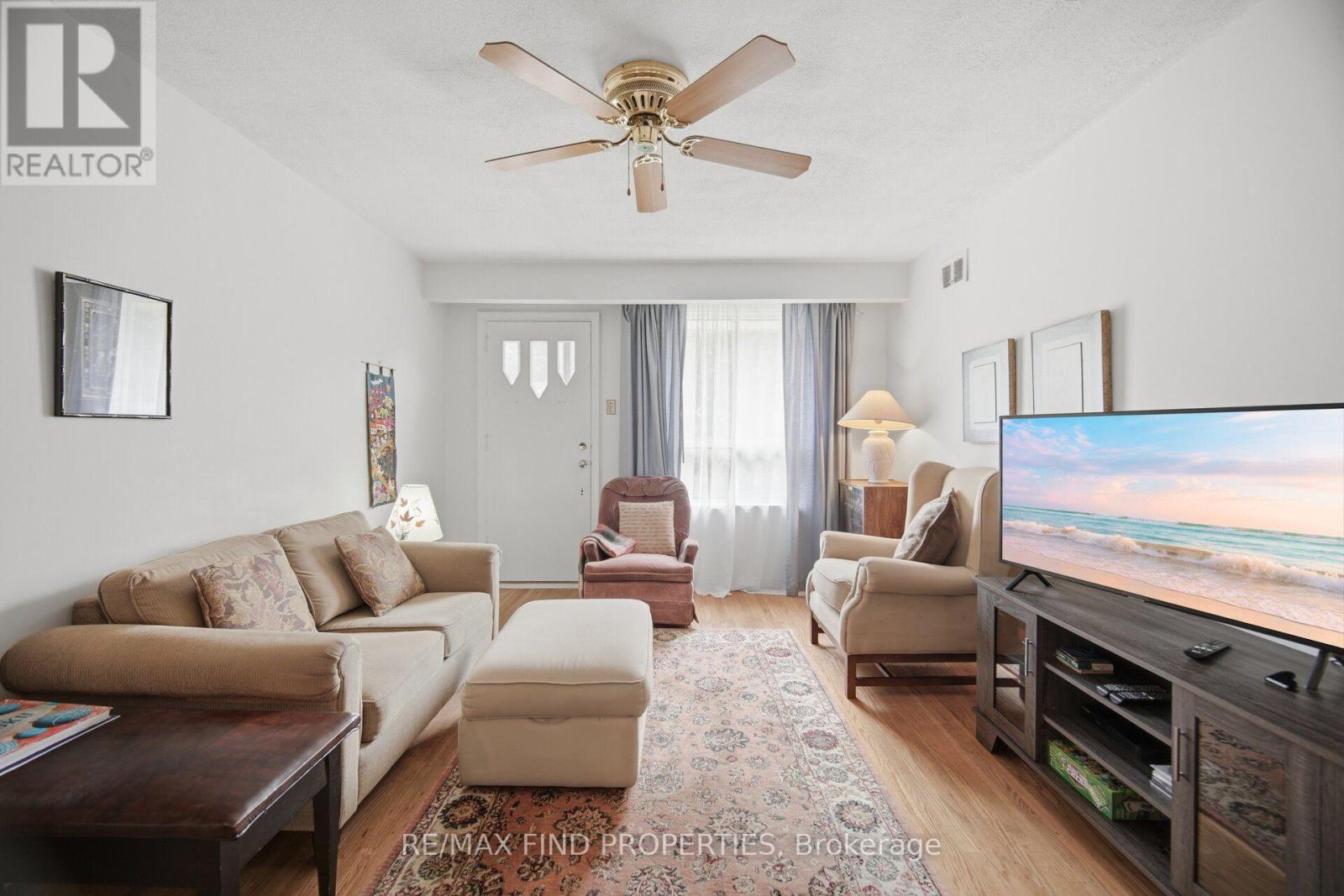 36 PINEGROVE AVENUE - 9