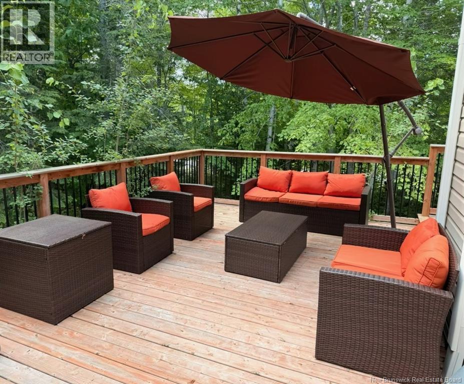 410 Densmore Street - 35