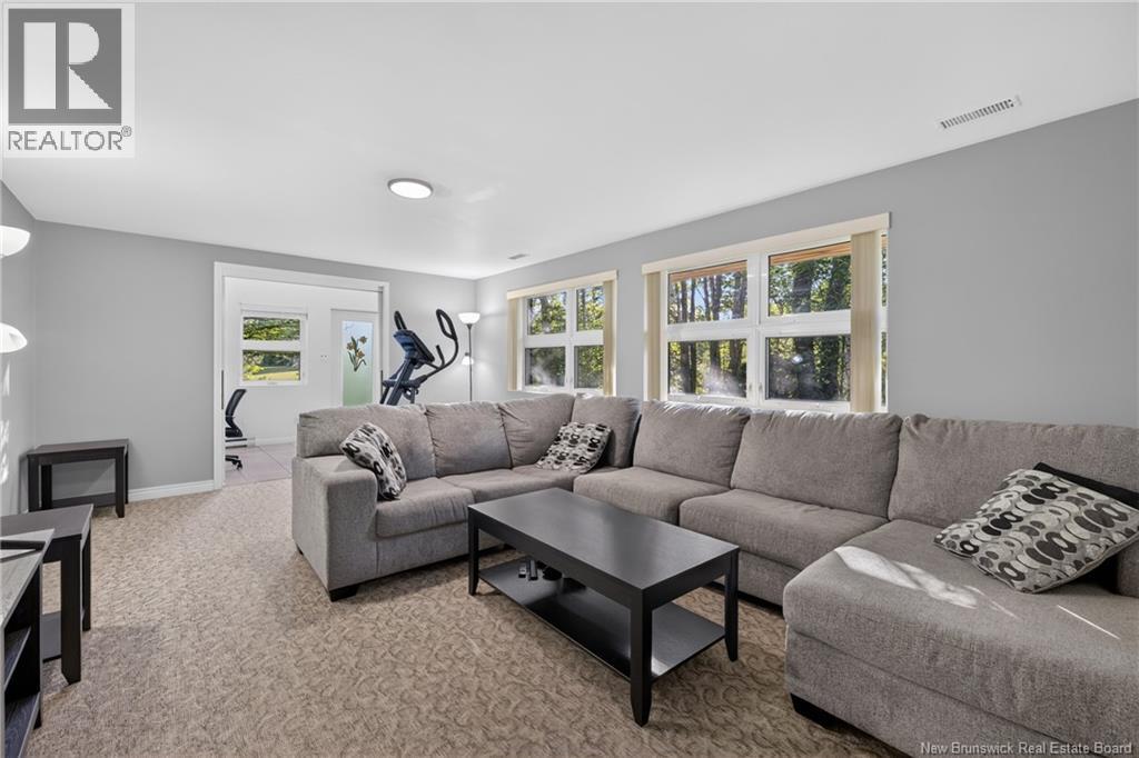 410 Densmore Street - Image 24