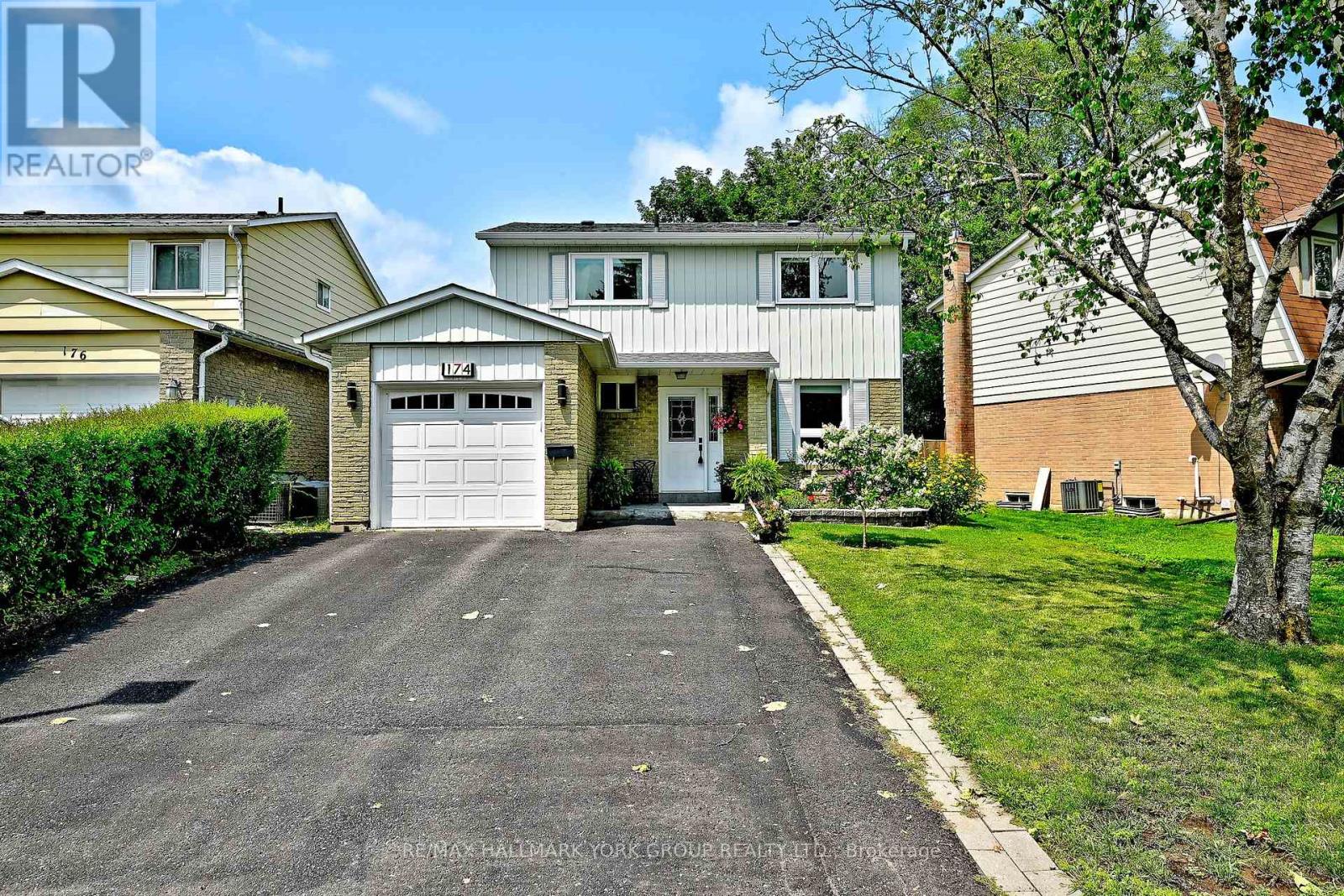 174 CURREY CRESCENT - 1