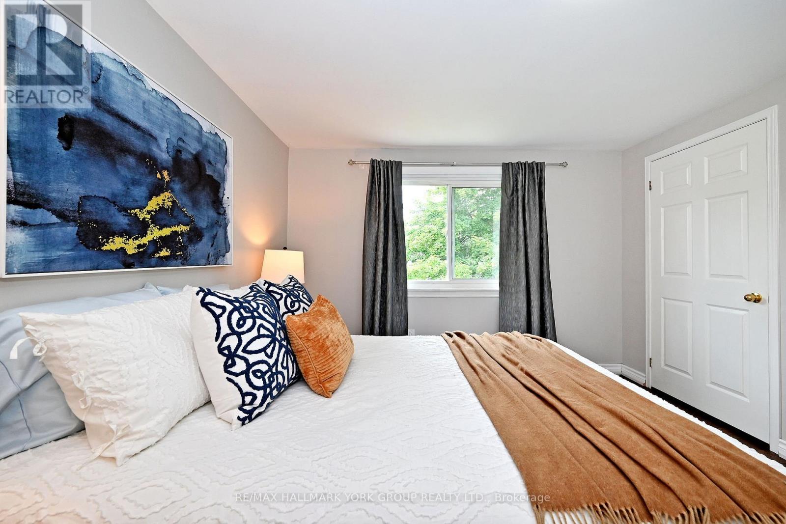 174 CURREY CRESCENT - 19