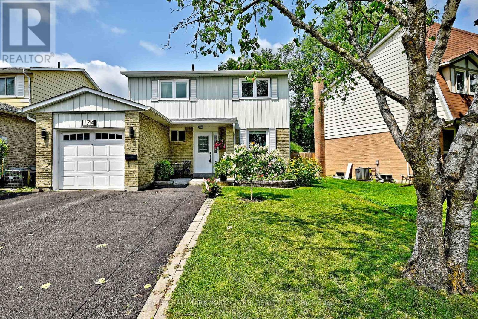 174 CURREY CRESCENT - 2