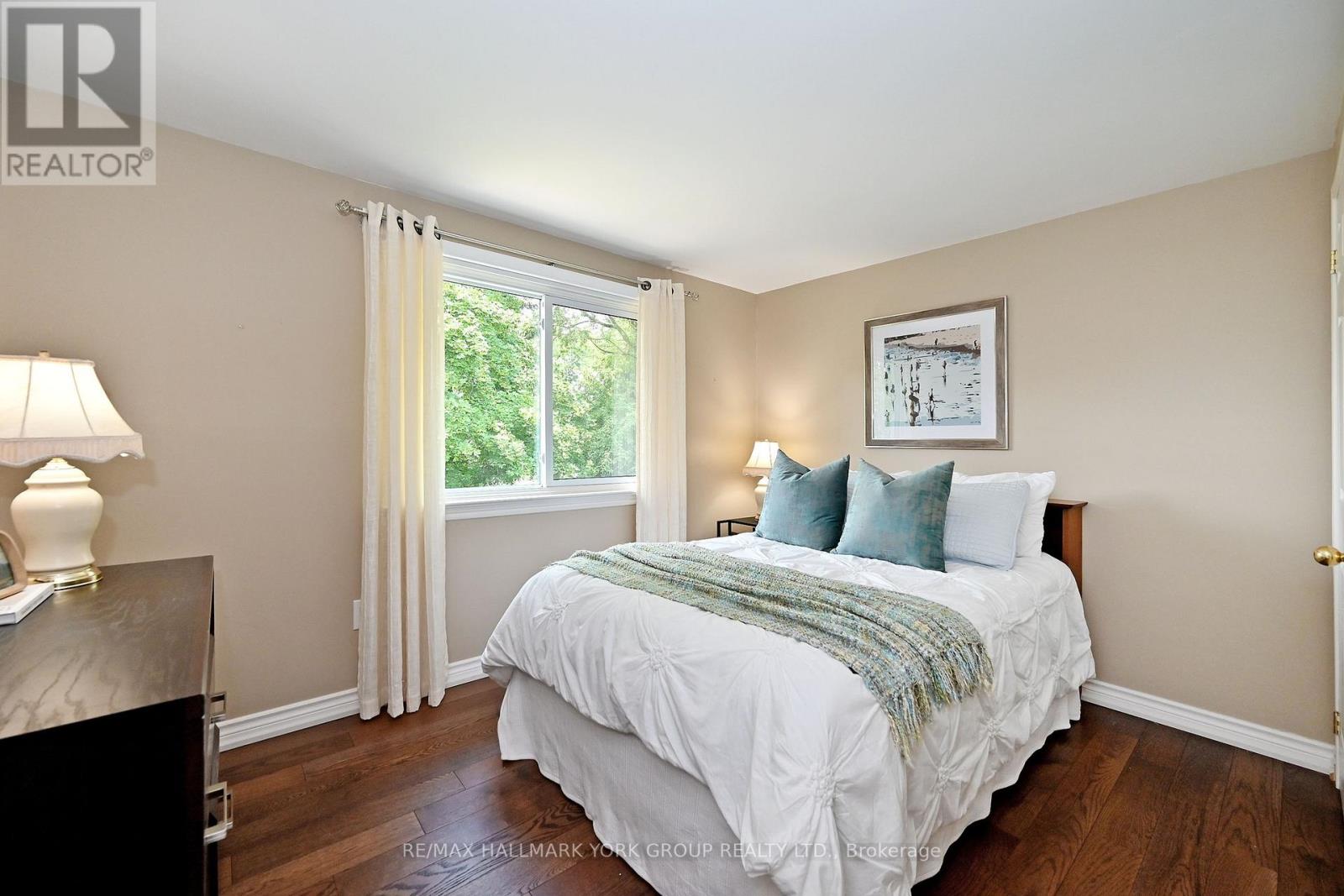 174 CURREY CRESCENT - 21