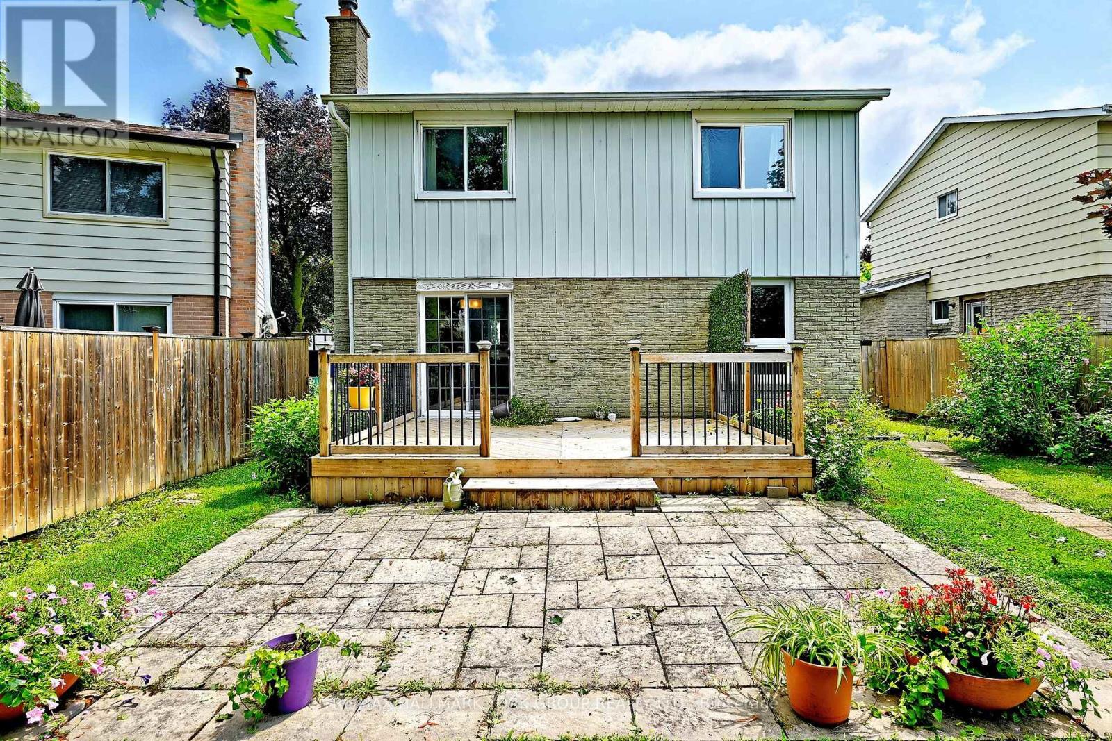 174 CURREY CRESCENT - 31