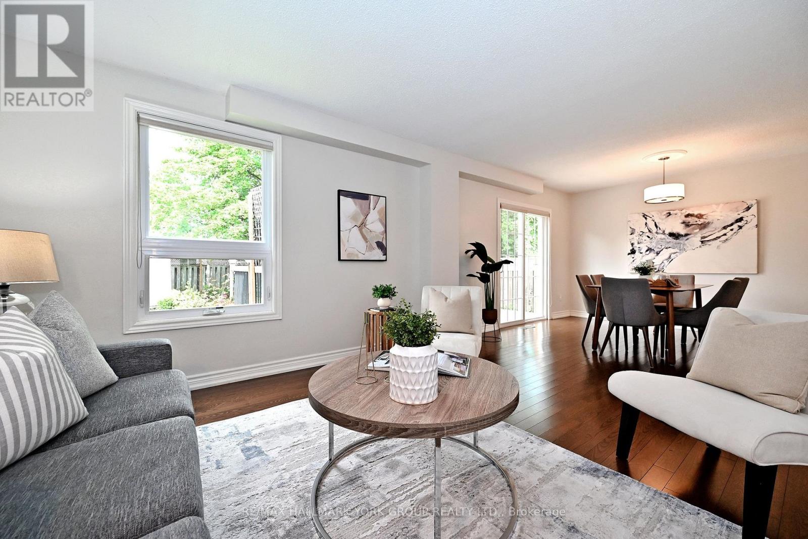174 CURREY CRESCENT - 6
