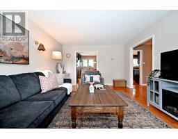 559 Haines Road, Newmarket, ON L3Y6V4 Photo 10