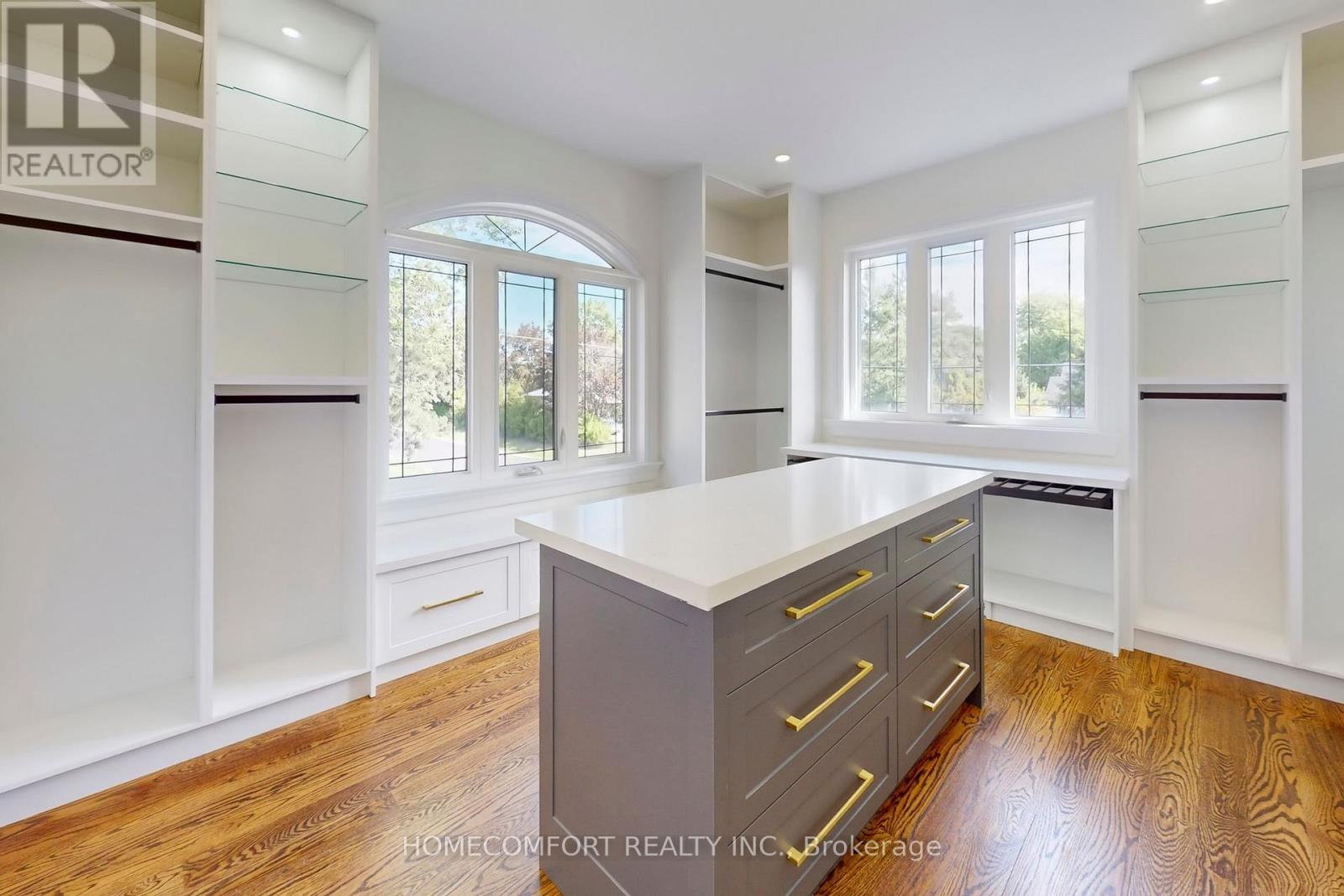 11 ABERCORN ROAD - 31