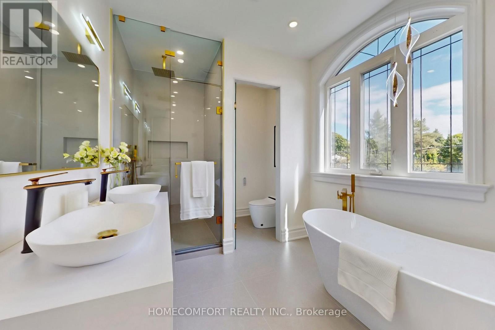 11 ABERCORN ROAD - 32