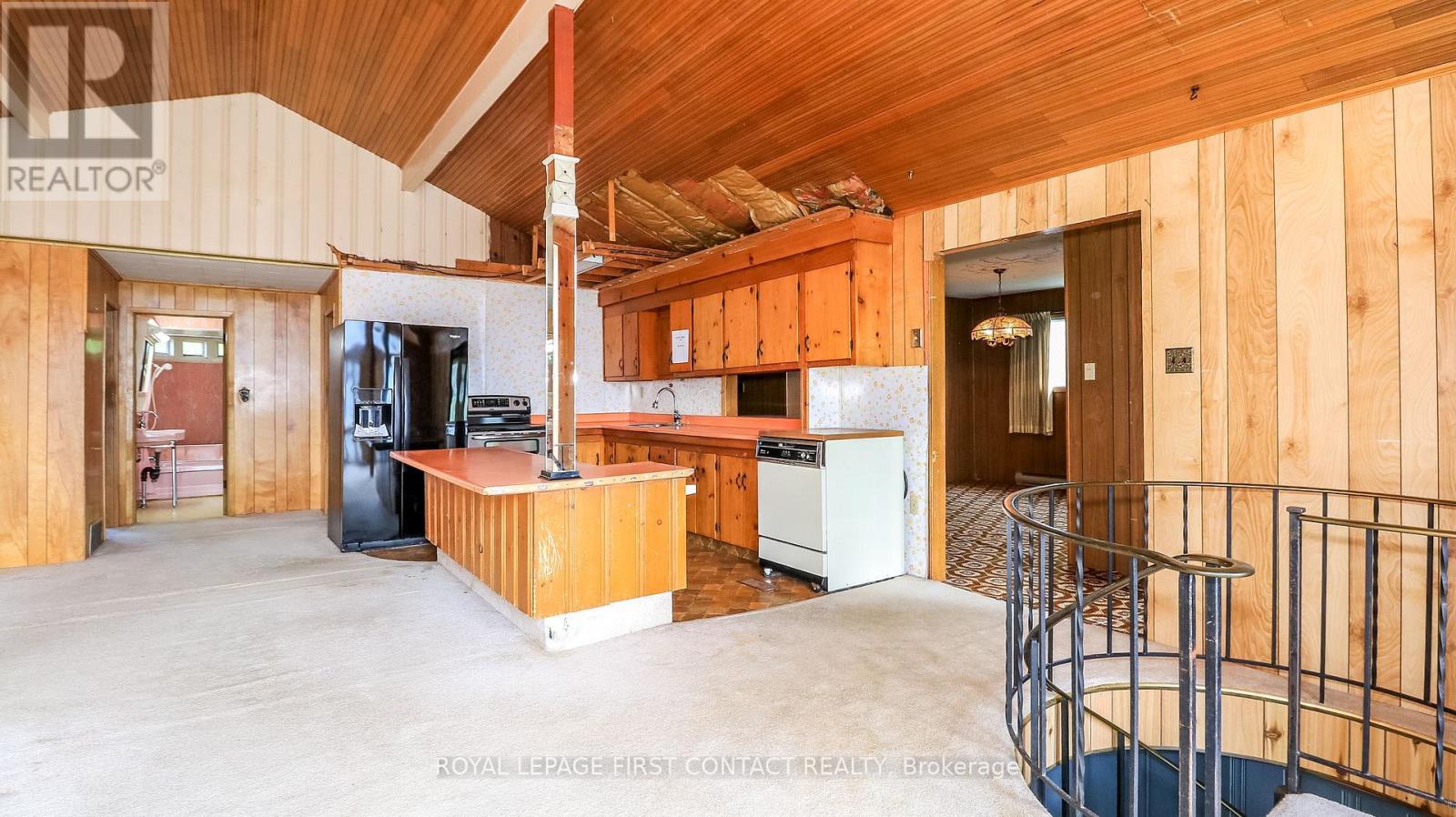 21 SUNNIDALE ROAD - 21