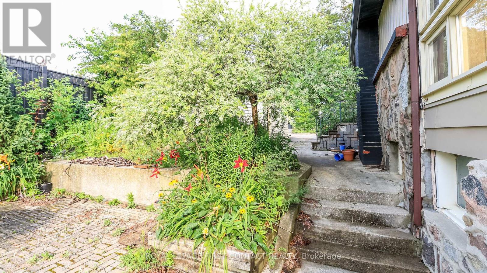 21 SUNNIDALE ROAD - 7