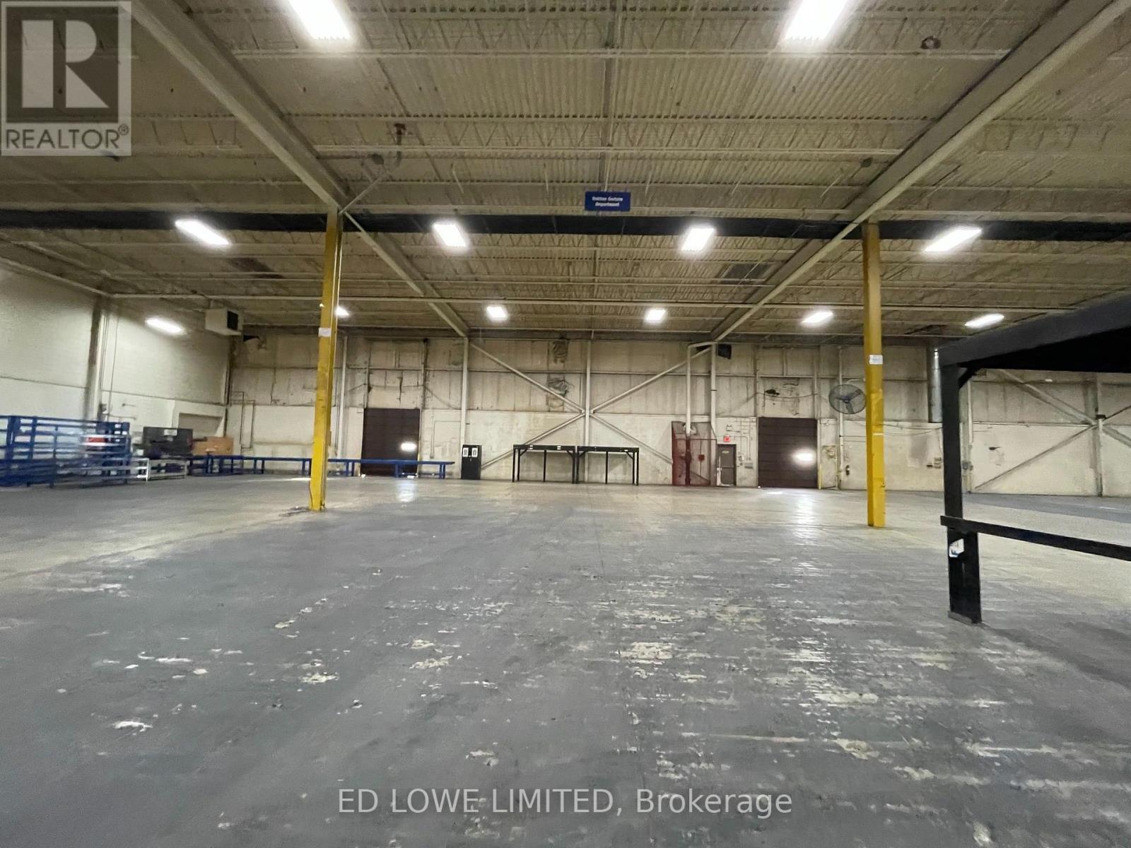#Bay 34 200 Fairview Road, Barrie (400 North), Ontario, L4N8X8, Barrie (400 North), Ontario — photo 5 of 5