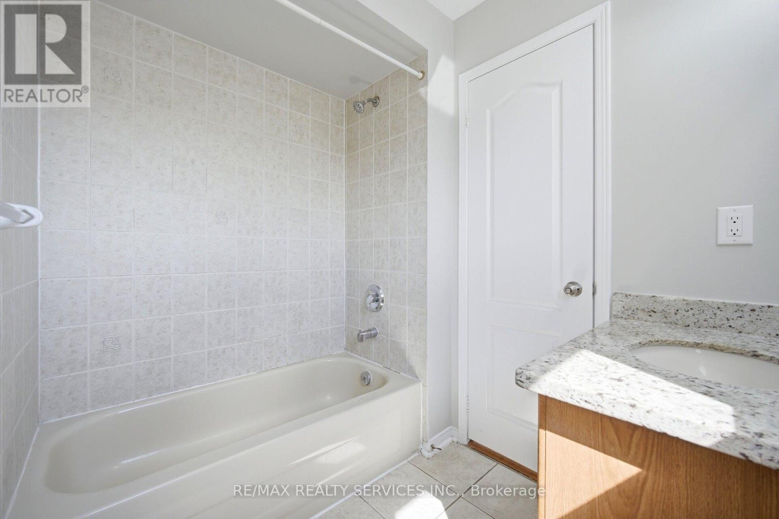 82 RUBYSILVER DRIVE - 28