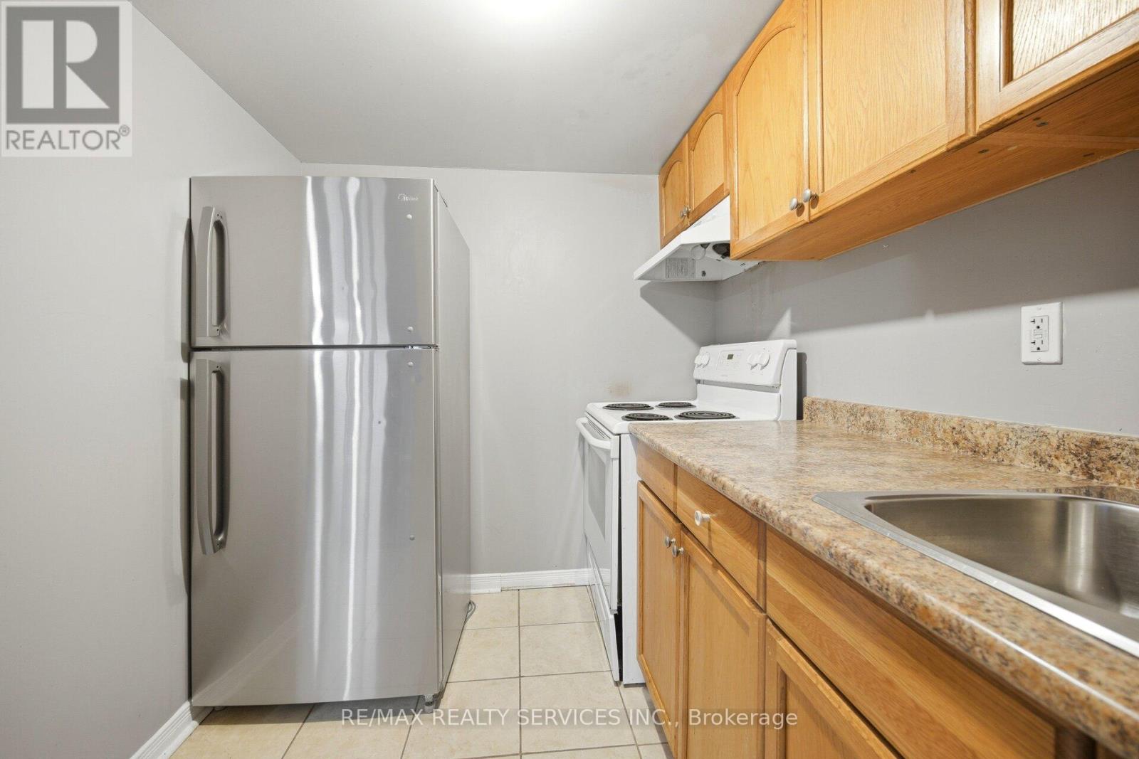82 RUBYSILVER DRIVE - 43