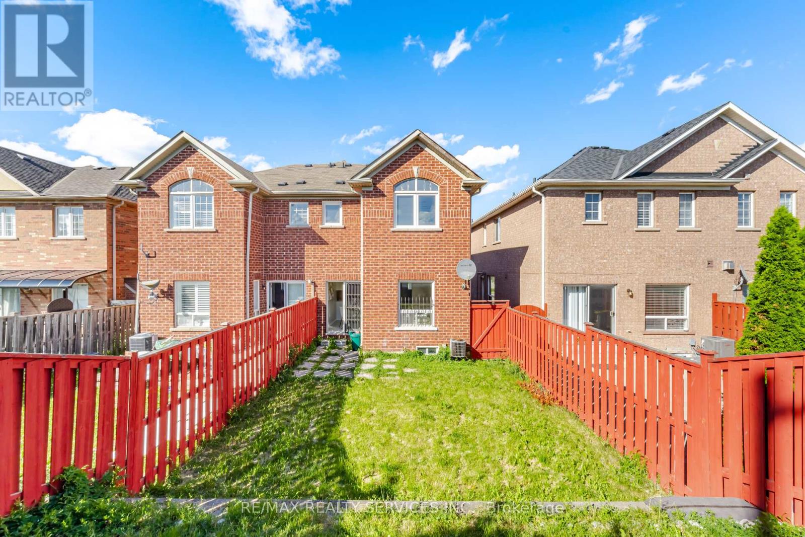 82 RUBYSILVER DRIVE - 49