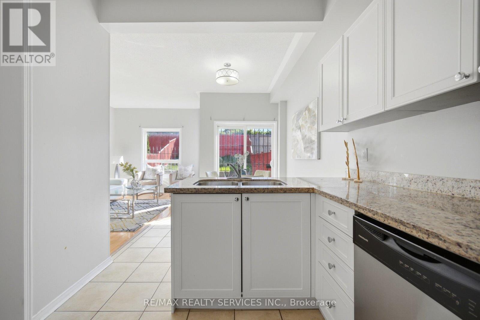 82 RUBYSILVER DRIVE - Image 8