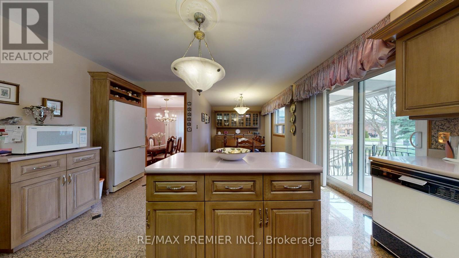 55 CHISWICK AVENUE - 13