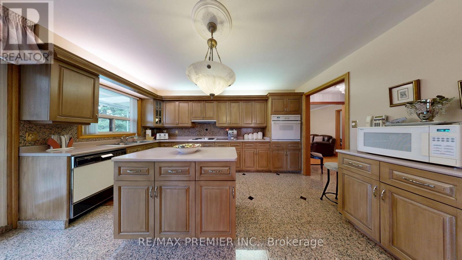 55 CHISWICK AVENUE - 14