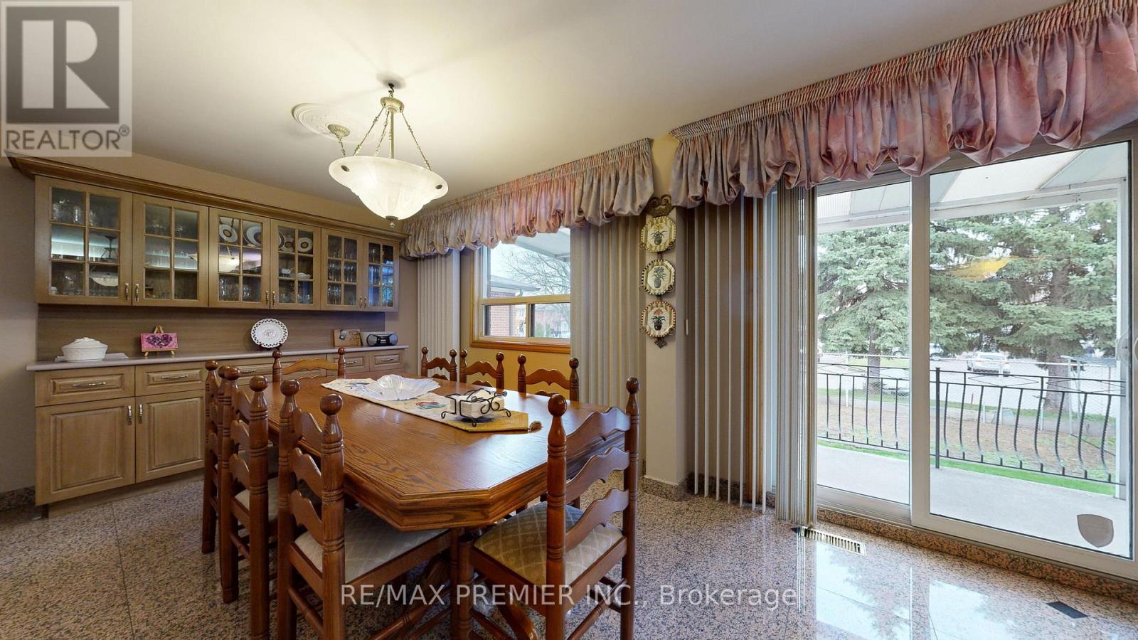 55 CHISWICK AVENUE - 18