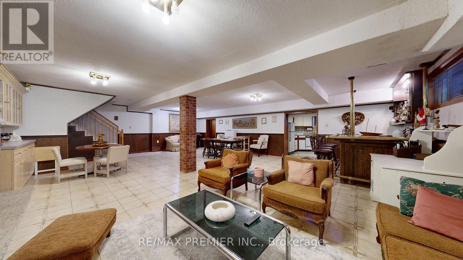 55 CHISWICK AVENUE - 43