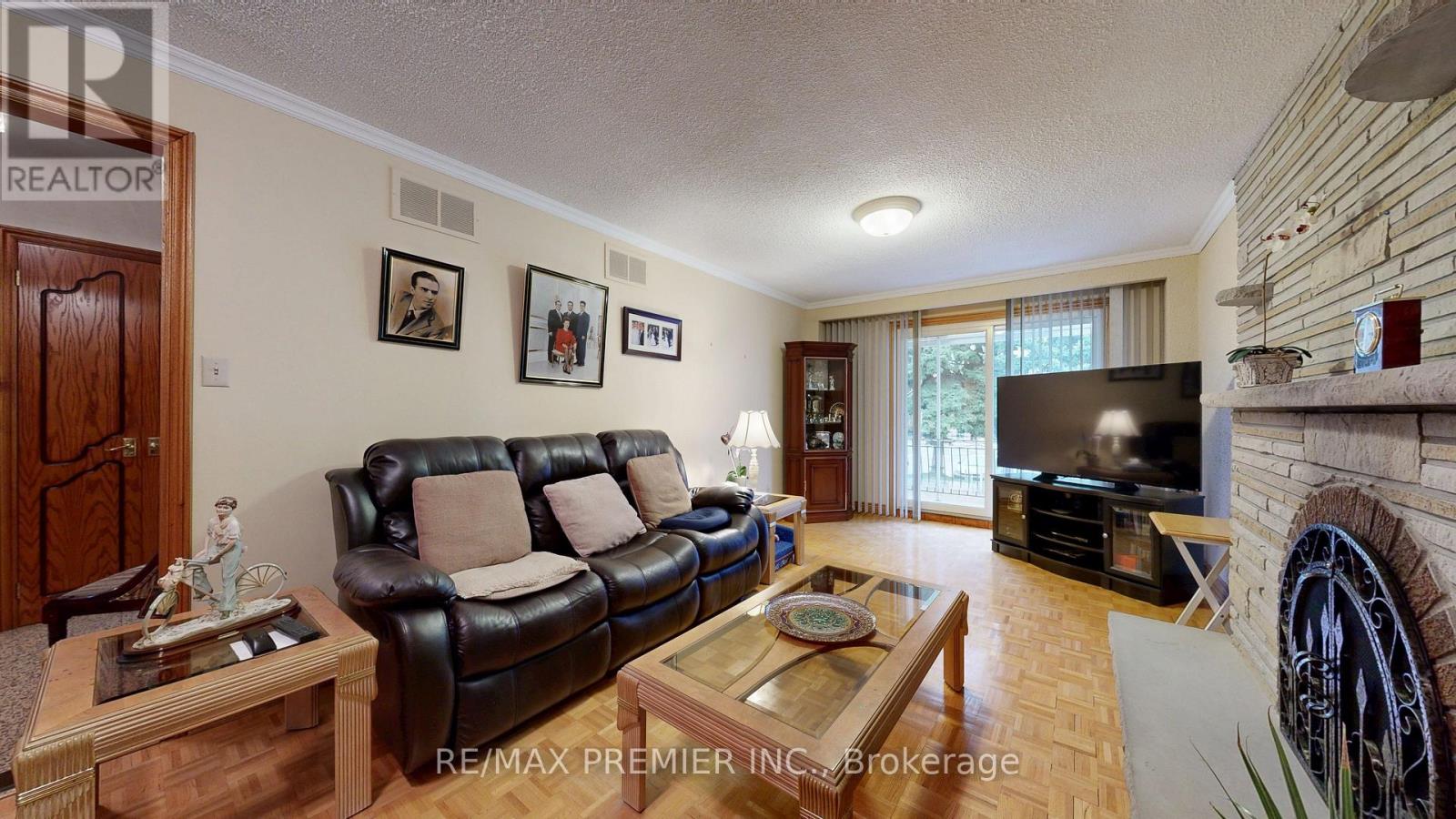55 CHISWICK AVENUE - 6