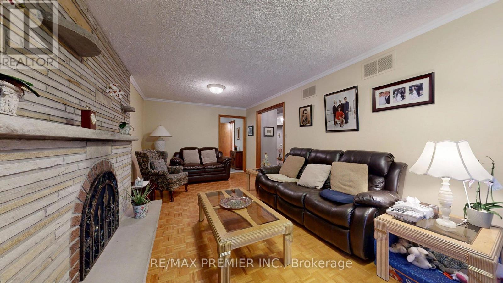 55 CHISWICK AVENUE - 7