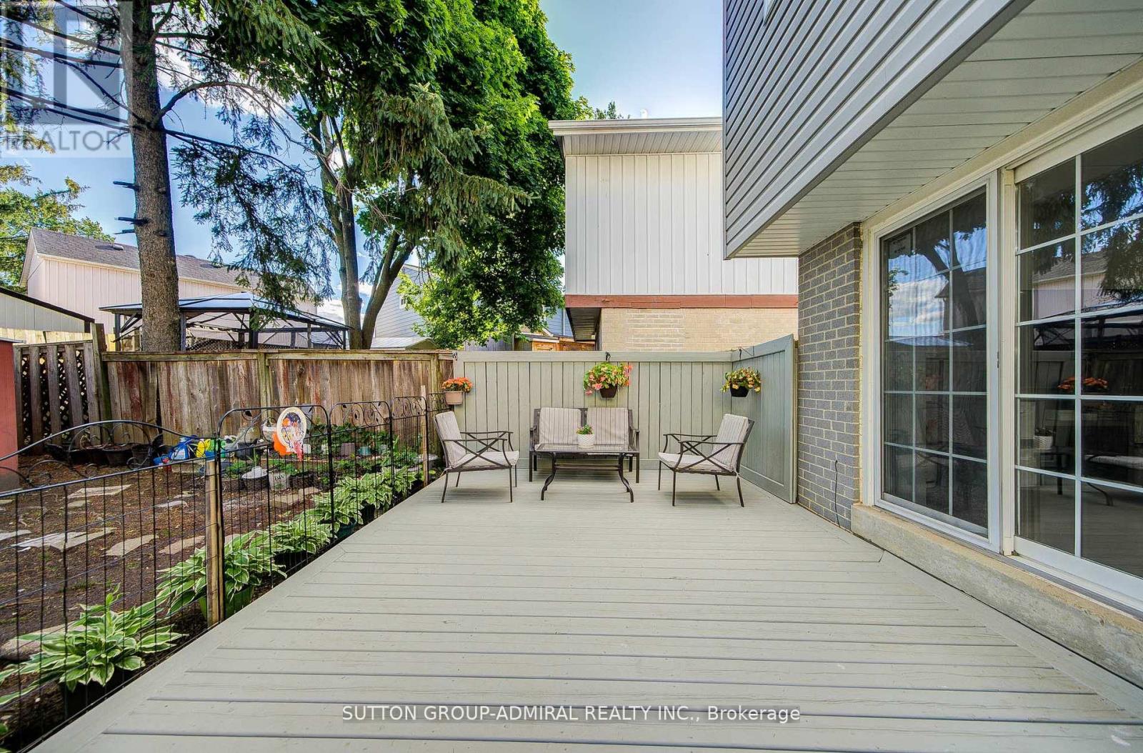 4 HILDA COURT - 47