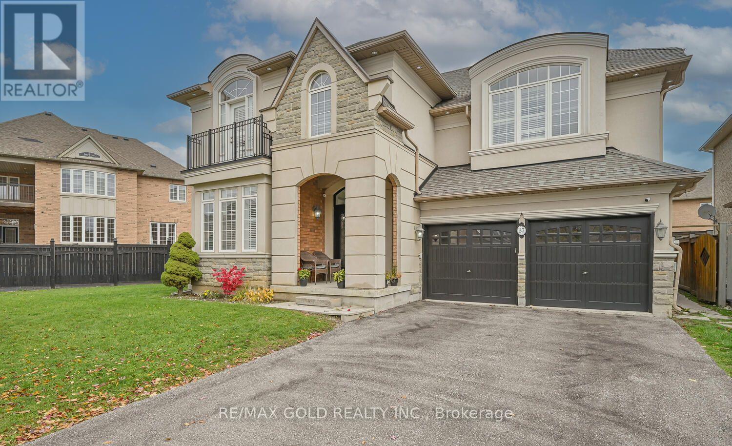 37 SCOTCHMERE CRESCENT - 2