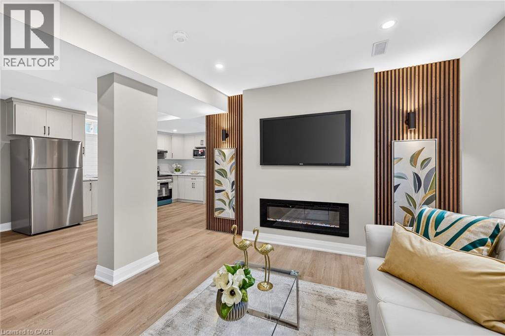 150 HOWARD Avenue - Image 27