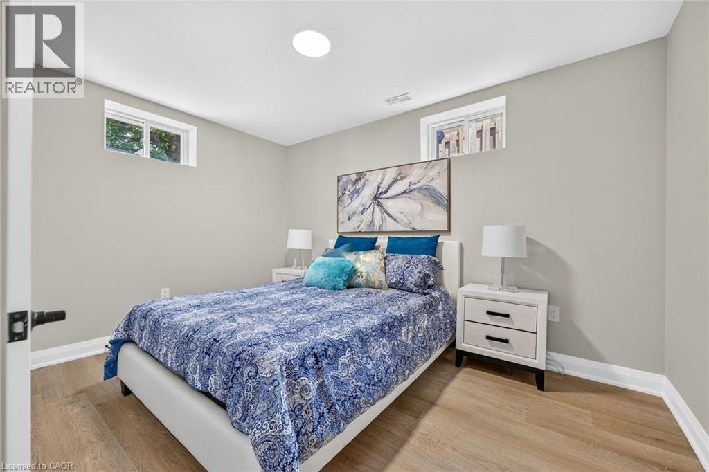 150 HOWARD Avenue - Image 37