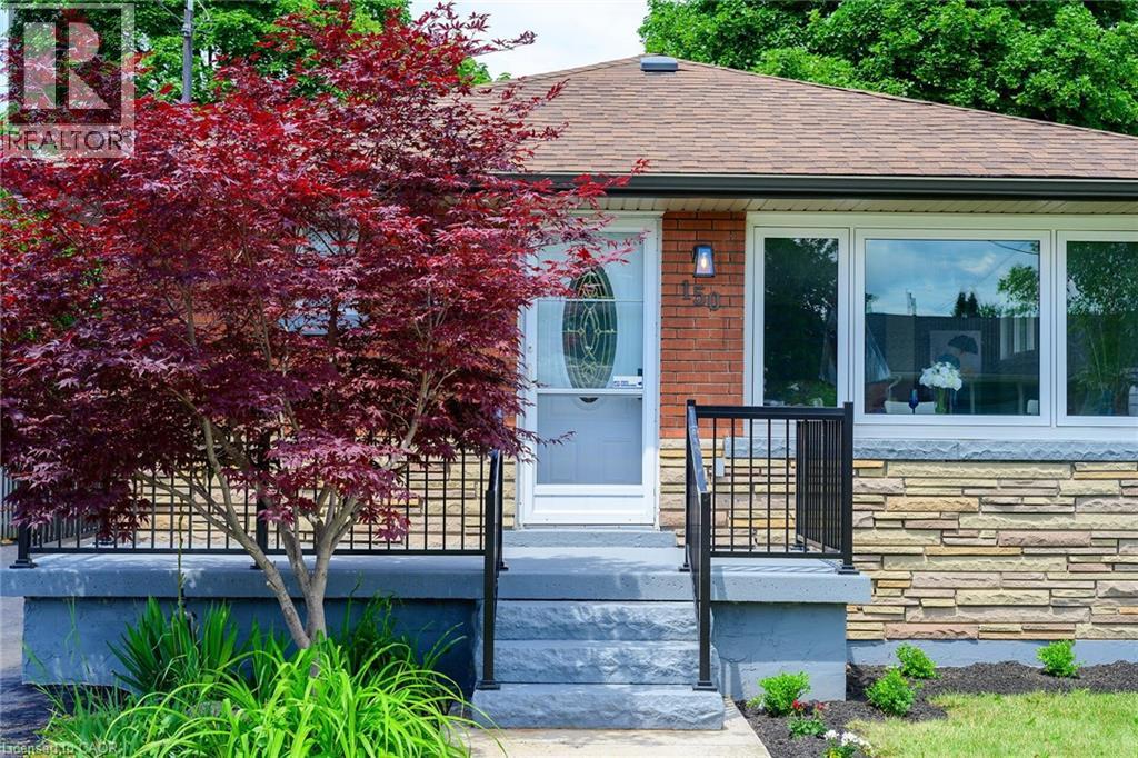 150 HOWARD Avenue - 4