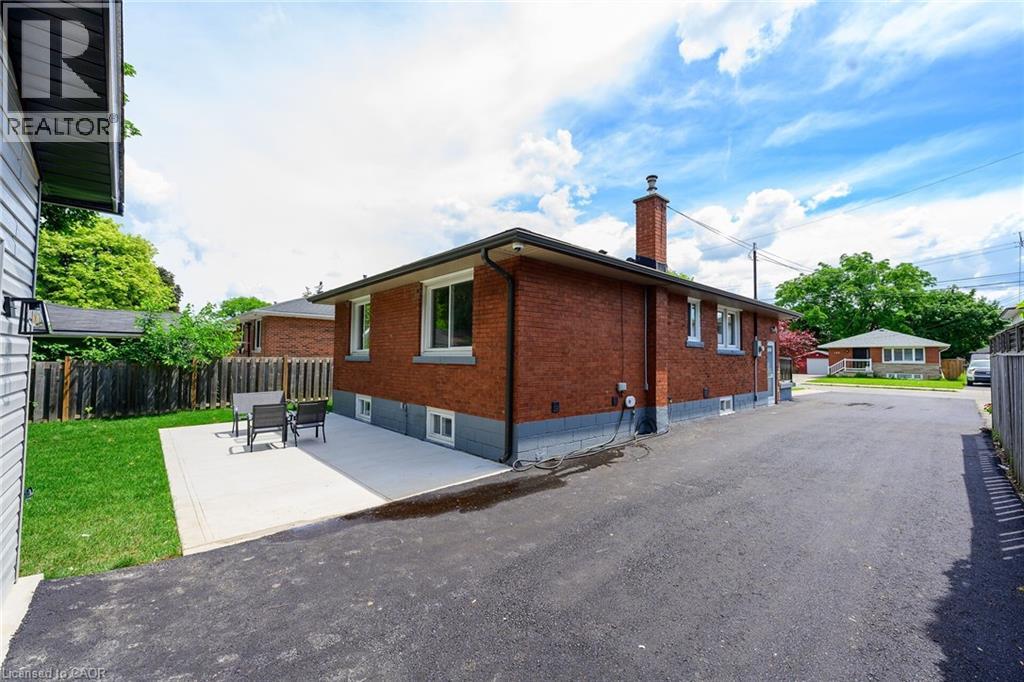 150 HOWARD Avenue - 43
