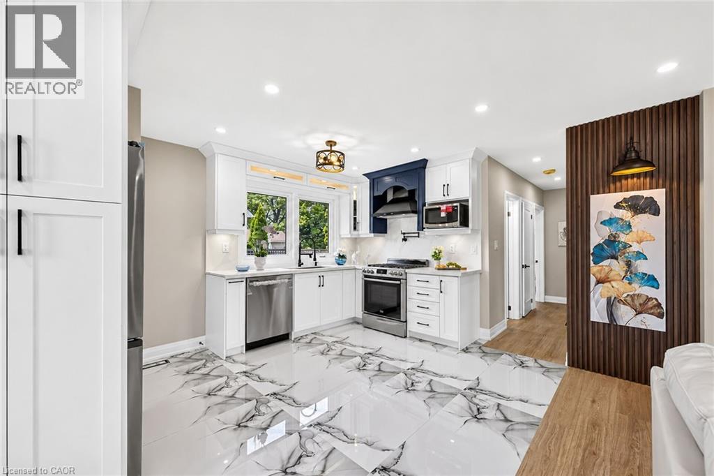150 HOWARD Avenue - 5