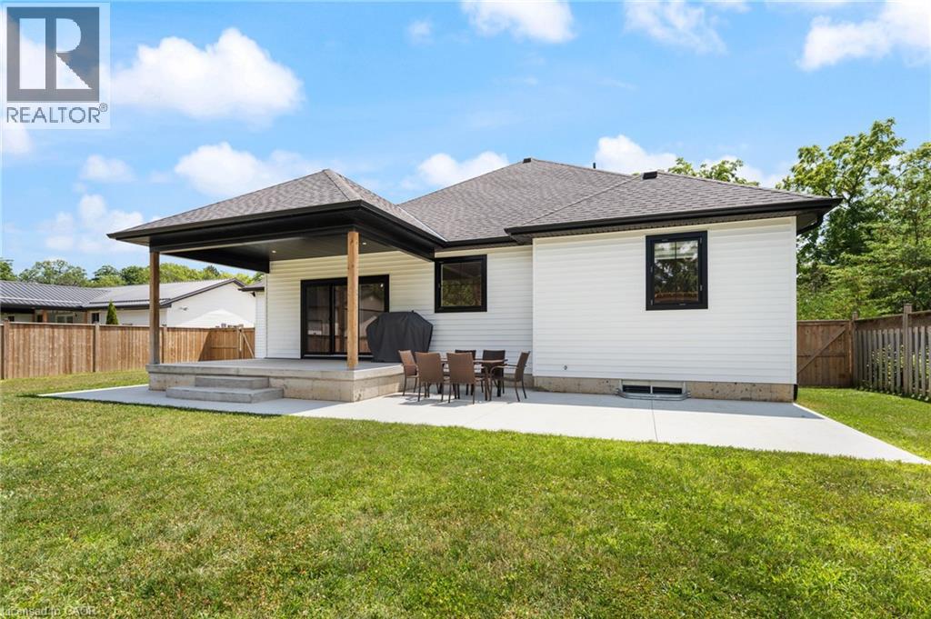3-bedroom home for sale at 1463 NORFOLK COUNTY ROAD 21, Delhi ON · photo 23 of 28