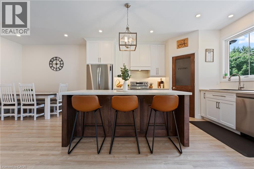 3-bedroom home for sale at 1463 NORFOLK COUNTY ROAD 21, Delhi ON · photo 7 of 28