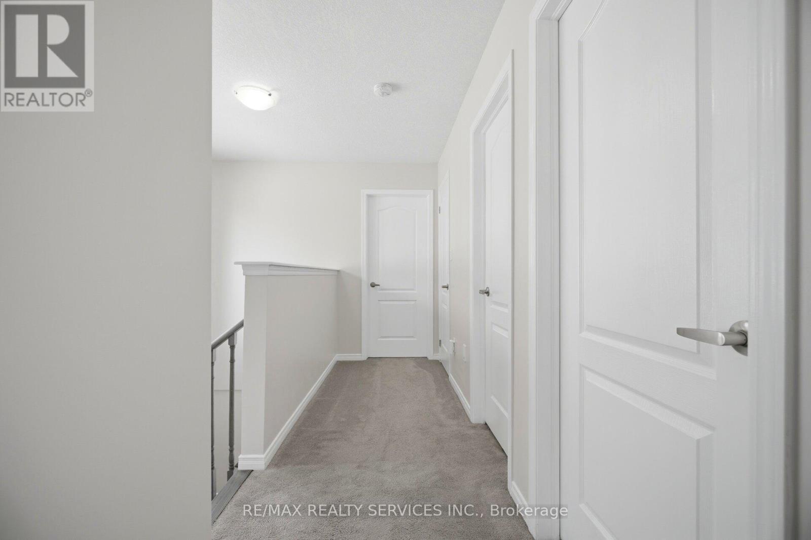 250 ESTHER CRESCENT - 23