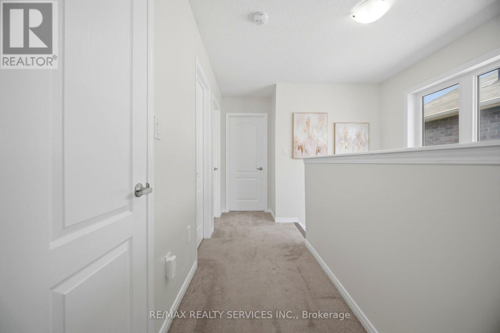 250 ESTHER CRESCENT - 30