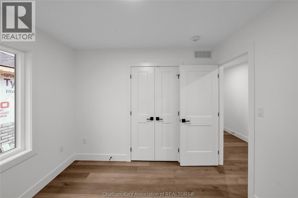 8 Cornerstone PLACE - Image 8