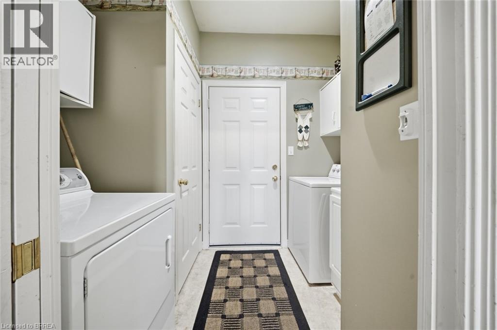 22 RIVEROAKS Drive - Image 12