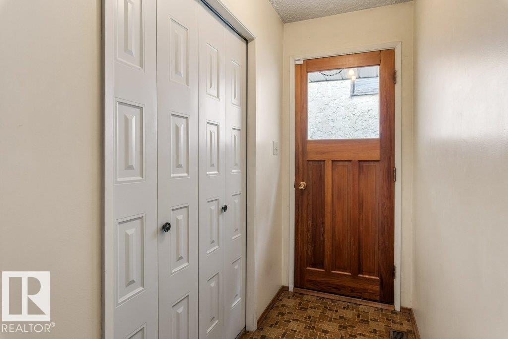 11113 173A AV NW - 21