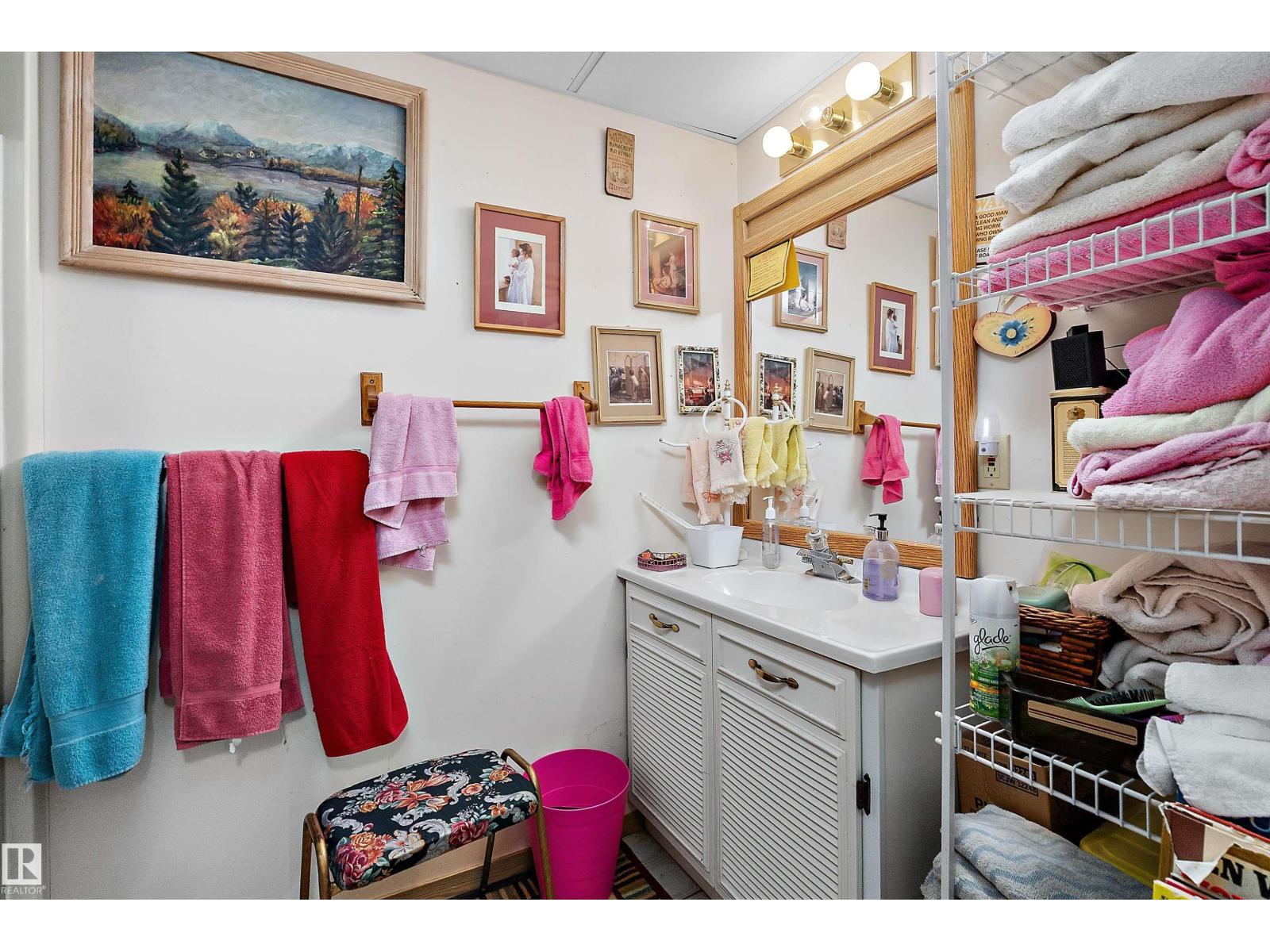 1001 45 ST ST - 33
